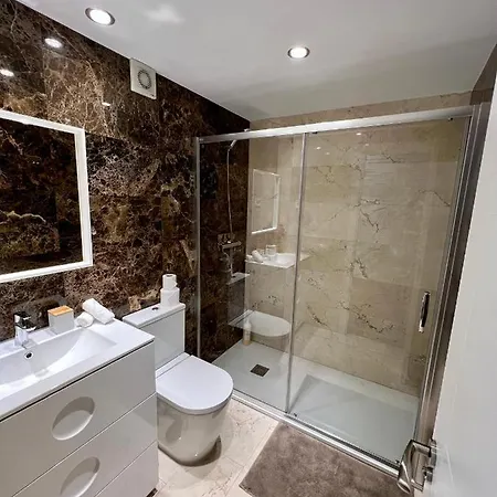 Prestige Iii Apartment